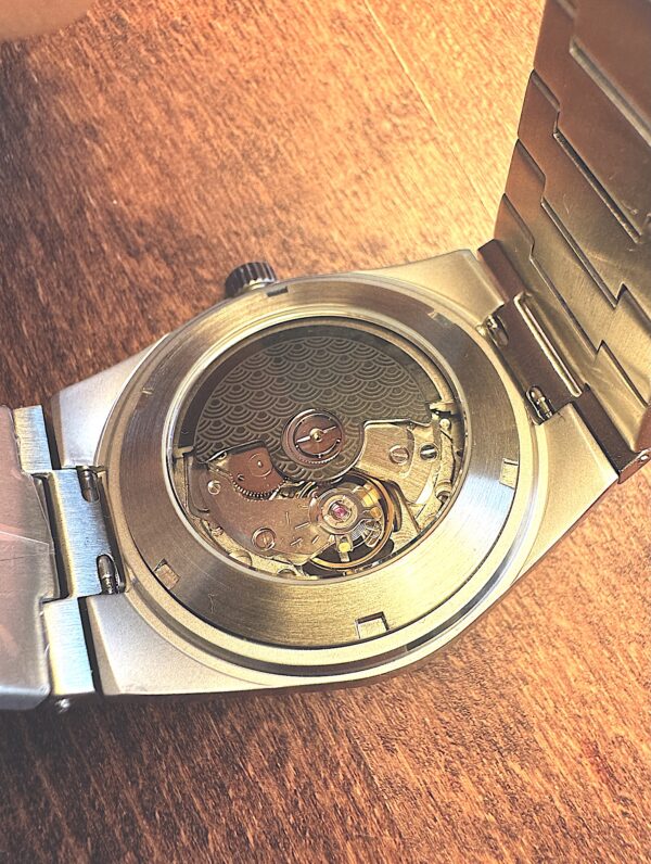 Skull Watch / LIMITED EDITION - Image 4